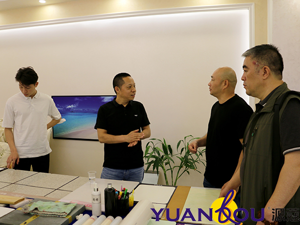 塞尔维亚中国商会陈会长一行莅临我司参观考察